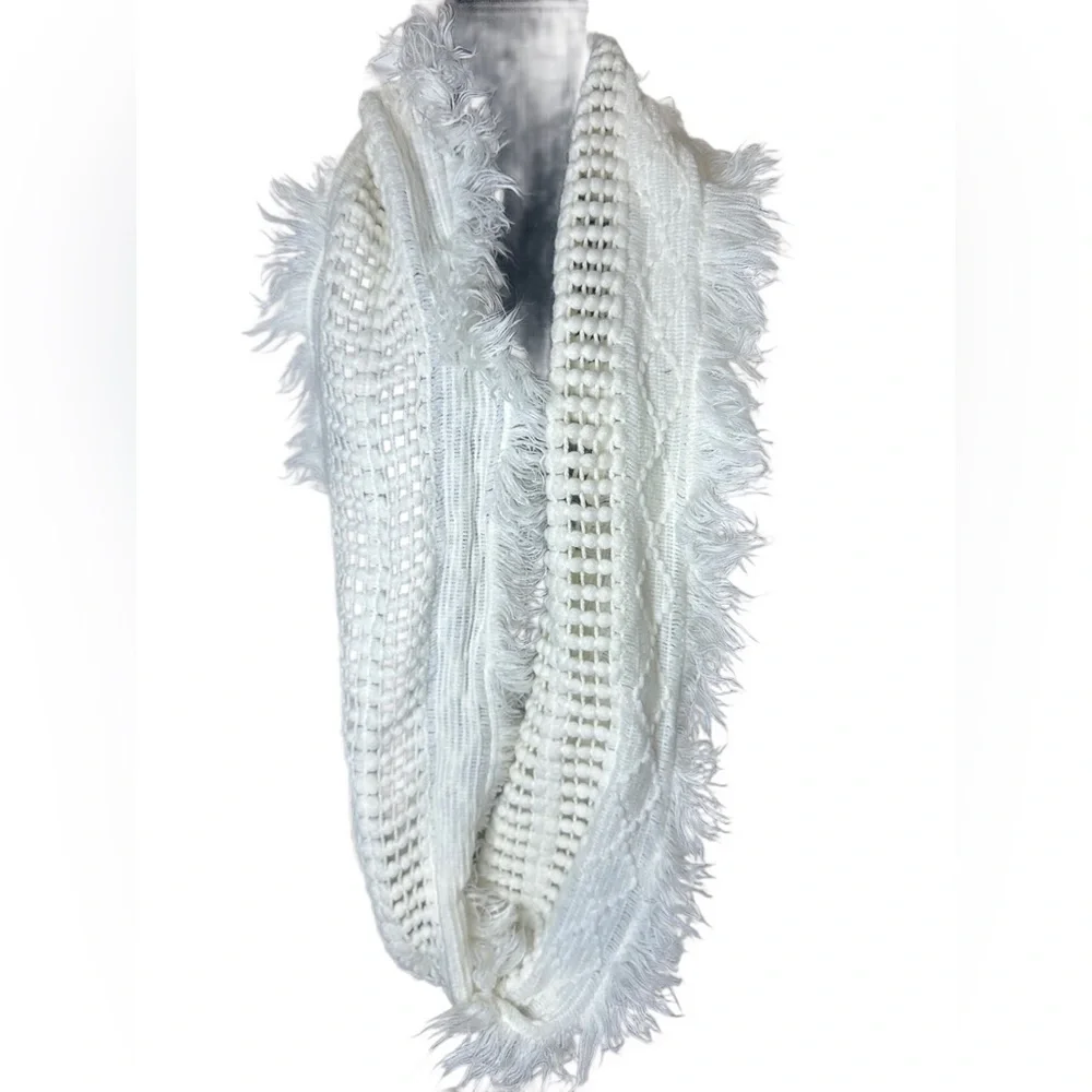 NWT Capelli of New York  infinity scarf - Picture 2 of 4